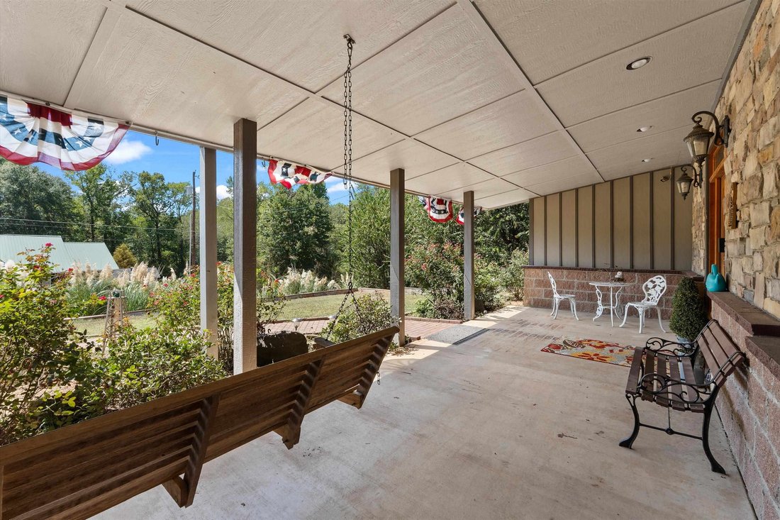 House in Kilgore, Texas, United States 2 - 18870879