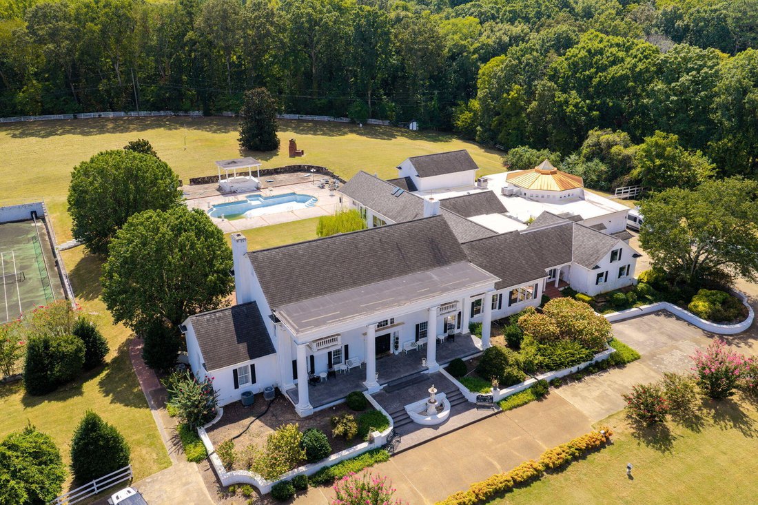 House in Ooltewah, Tennessee, United States 2 - 18872826
