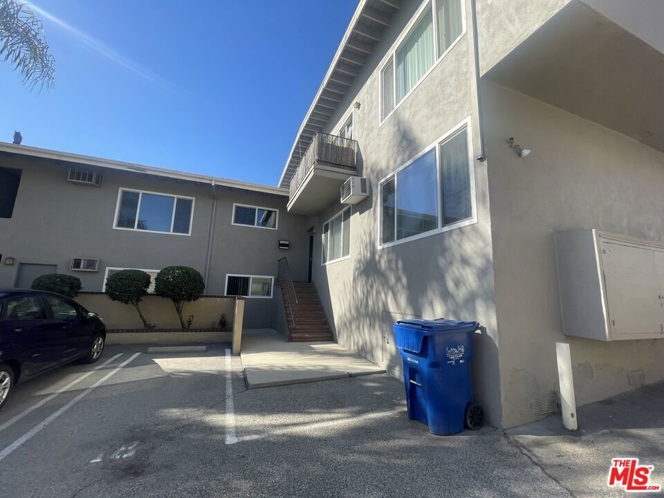 Los Angeles, California, United States 4 - 18873537