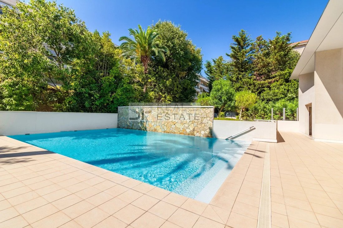 Apartment in Saint Nicolas, Cannes, France 1 - 18871909