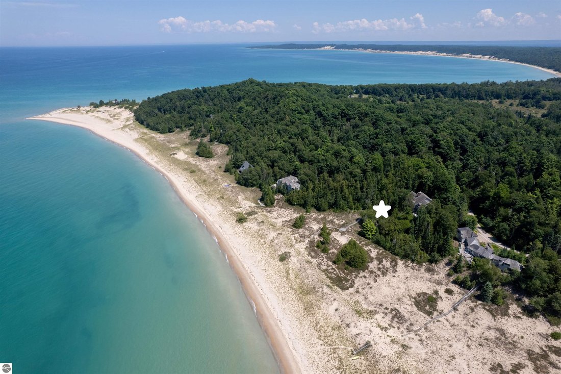 House in Northport, Michigan, United States 1 - 18872385