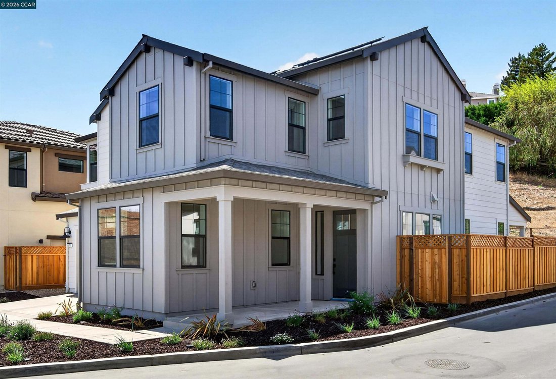 House in Petaluma, California, United States 1 - 16695073