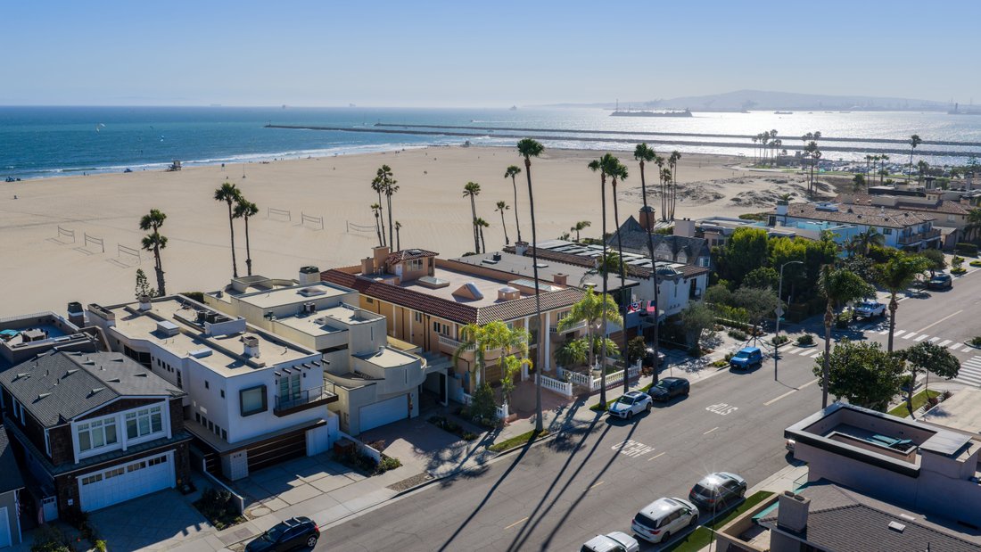 House in Seal Beach, California, United States 4 - 18872635