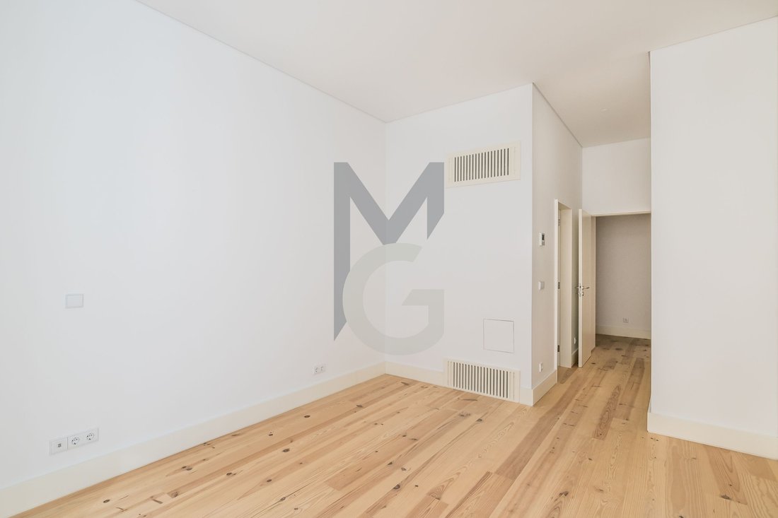 Apartment in Misericordia, Lisbon, Portugal 5 - 18875035
