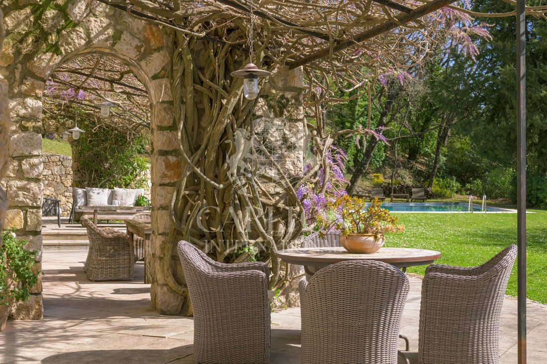 Country House in Châteauneuf-Grasse, Provence-Alpes-Côte d'Azur, France 3 - 17550355