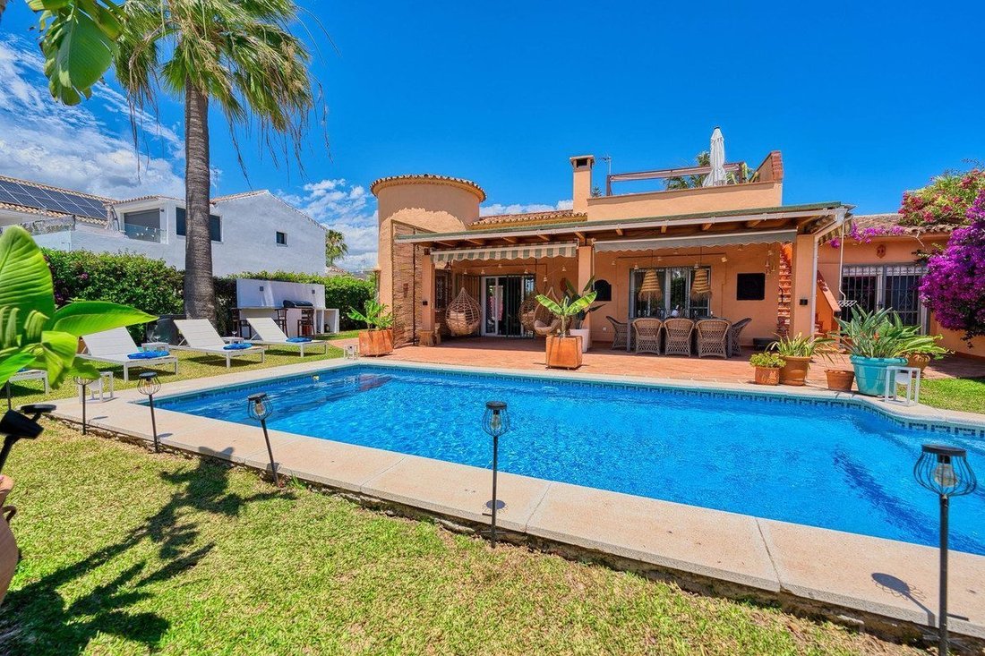 Villa in Marbella, Andalusia, Spain 2 - 18871819