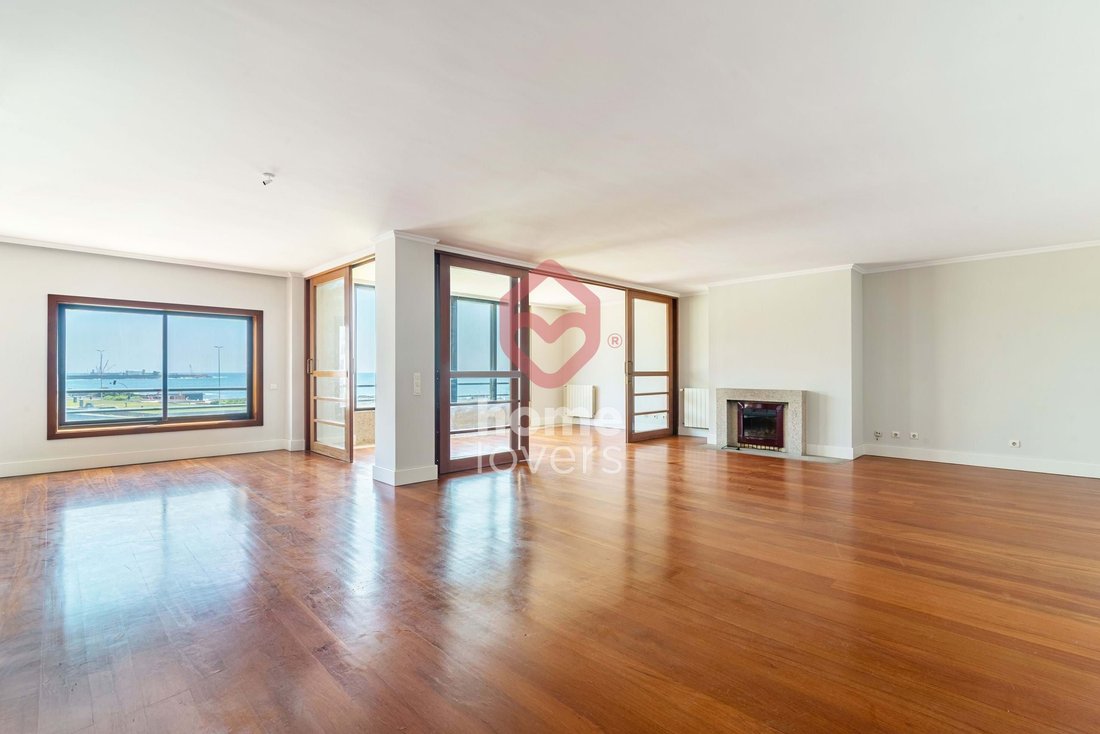 Apartment in Matosinhos e Leca da Palmeira, Porto District, Portugal 3 - 18875075