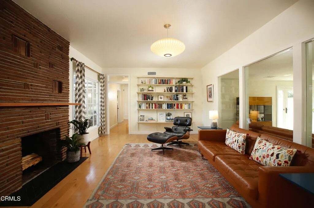 House in Burbank, California, United States 3 - 18873893