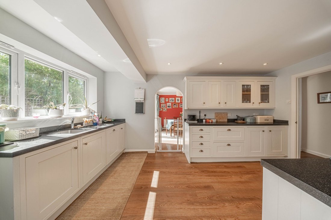 Casa a Haywards Heath, Inghilterra 4 - 18872196