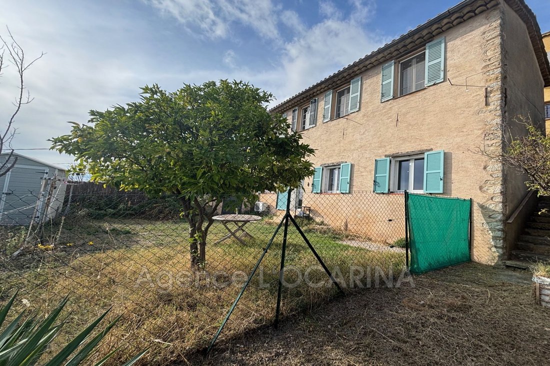 Villa in Grasse, Provence-Alpes-Côte d'Azur, France 1 - 17837057