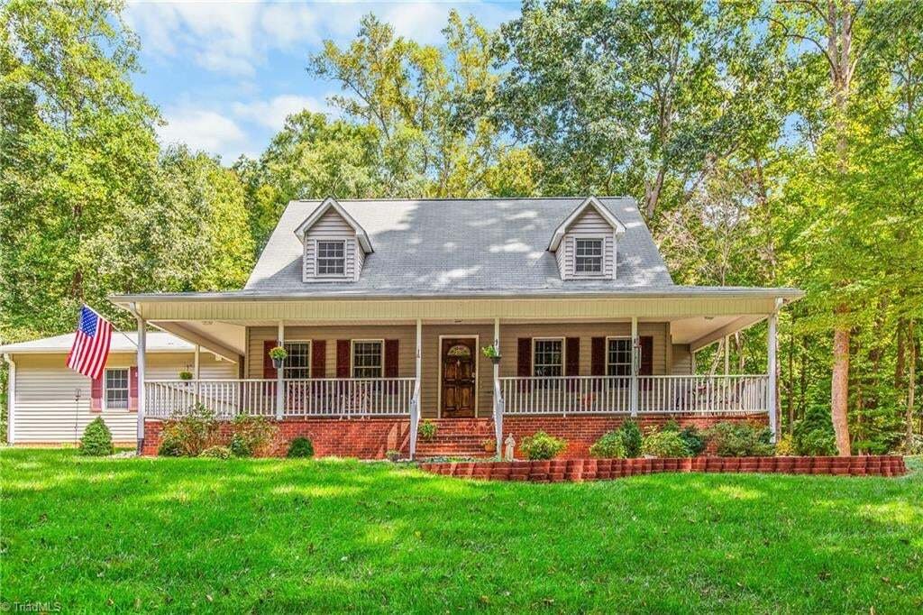 House in Yadkinville, North Carolina, United States 1 - 18868669