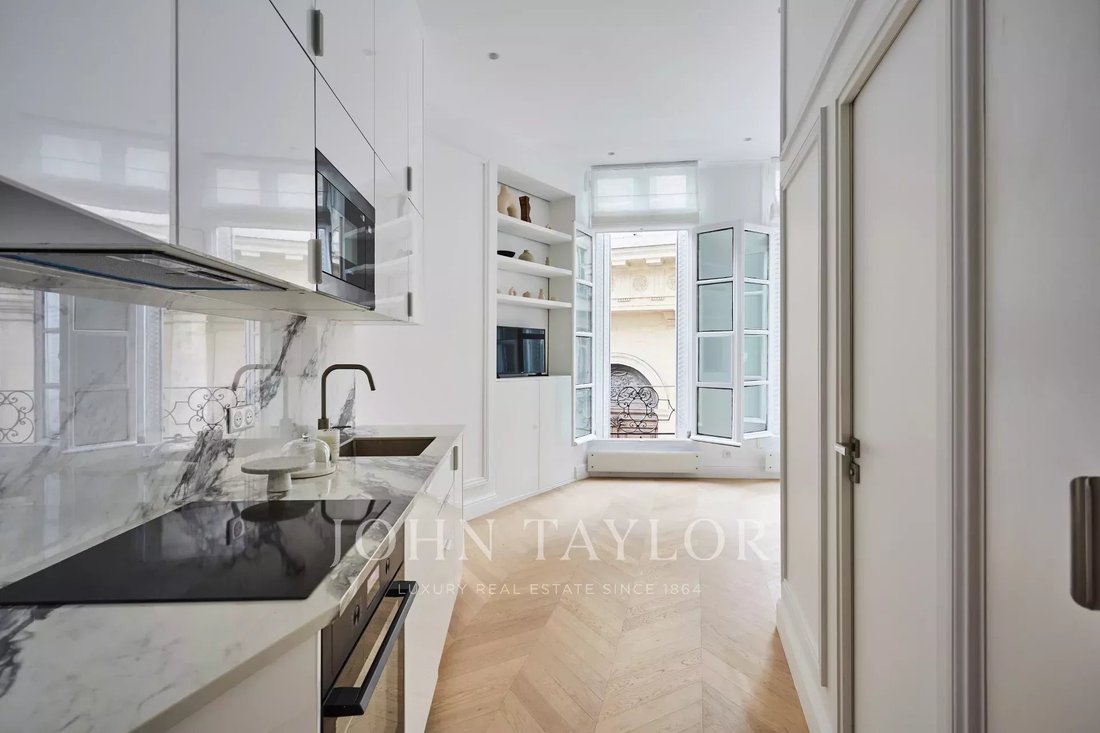 Wohnung in Triangle d'Or, Paris 8e Arrondissement, Paris 5 - 18872590