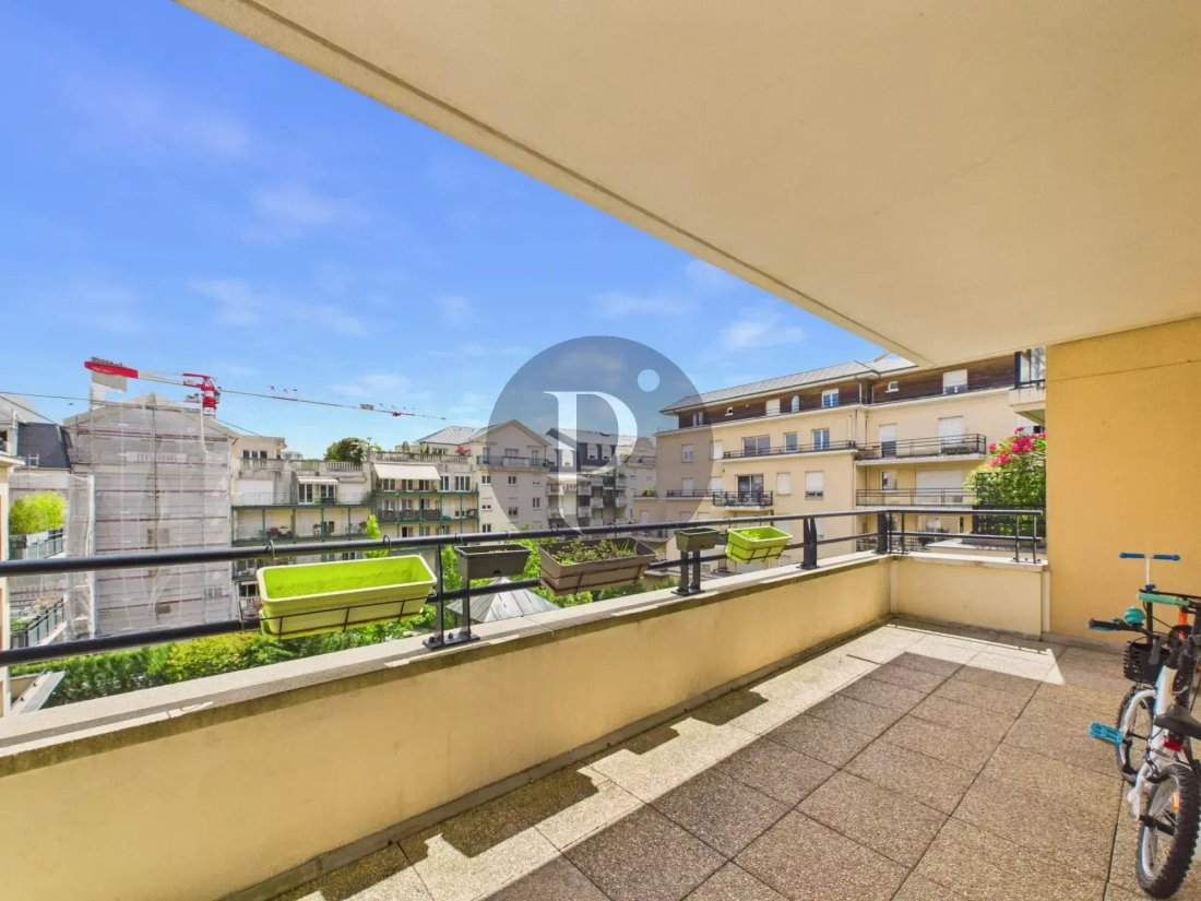 Appartamento a Anatole France, Le Plessis-Robinson, Francia 1 - 18370823