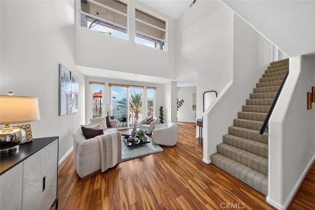 Maison de ville à Burbank, Californie, États-Unis 2 - 18513071