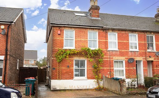 Casa a County Oak, Crawley, Inghilterra 1