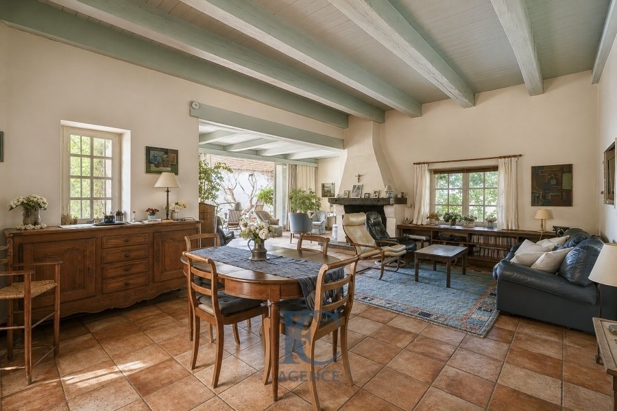 Casa en Sanary-sur-Mer, Provenza-Alpes-Costa Azul, Francia 3 - 18872066