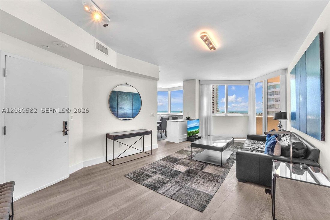 Condo in Miami Beach, Florida, United States 2 - 18873863