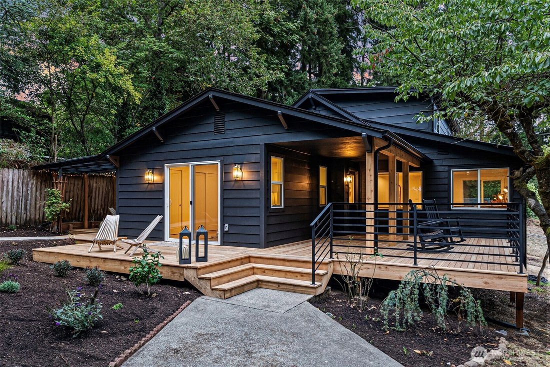 Casa a Poulsbo, Washington, Stati Uniti 1 - 18874258