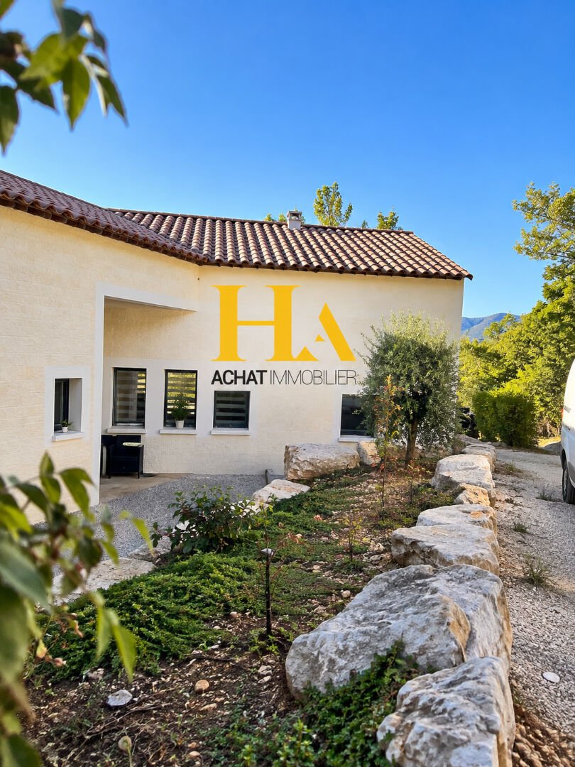 Villa en Laroque, Occitania, Francia 1 - 18872681