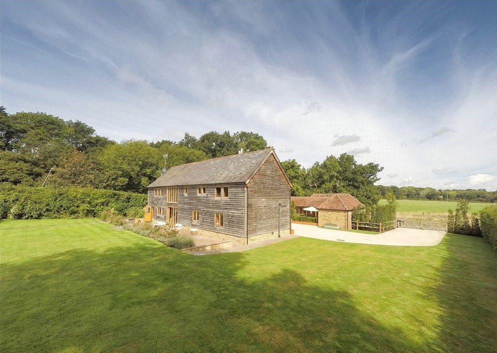 House in Shermanbury, England 1 - 18870773