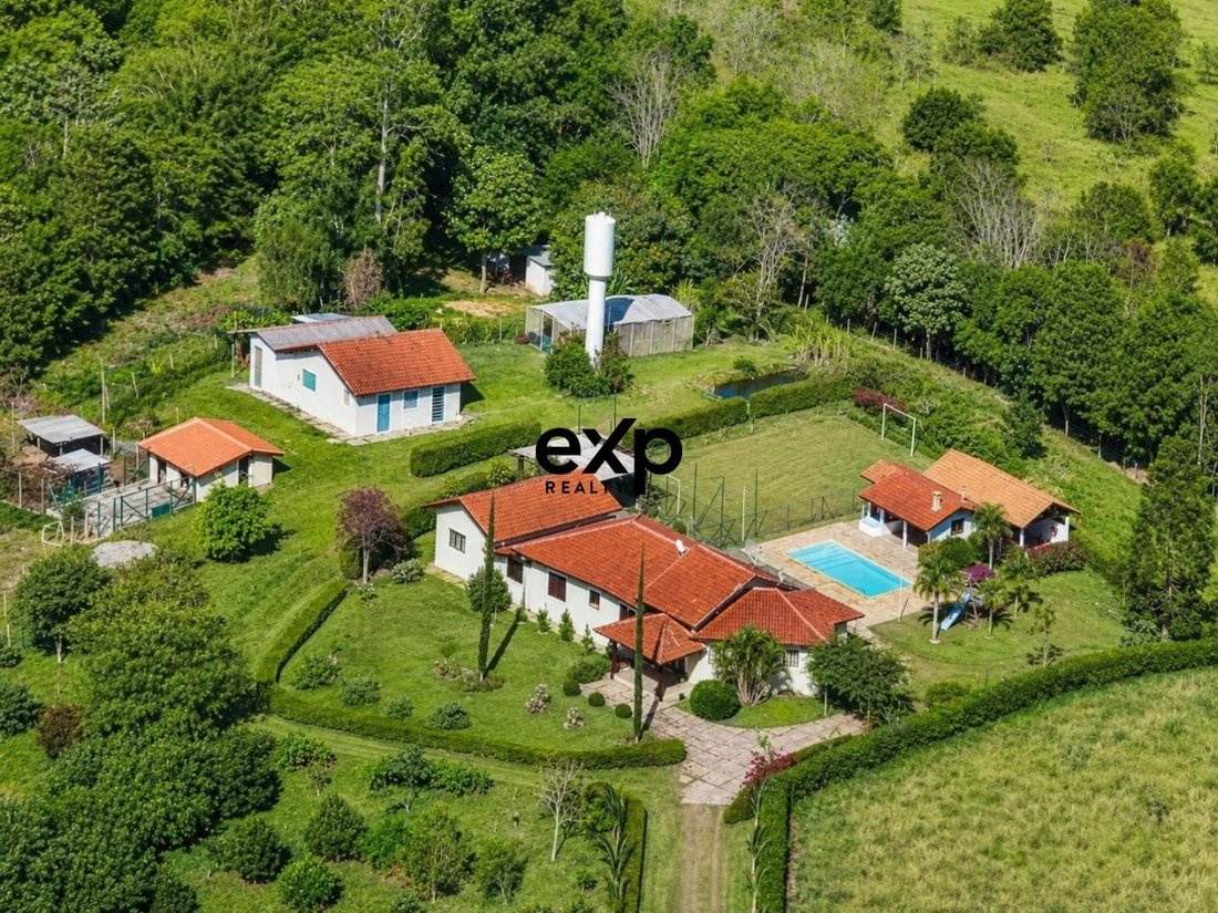 Country House in Jardim das Nacoes, State of São Paulo, Brazil 1 - 18874749