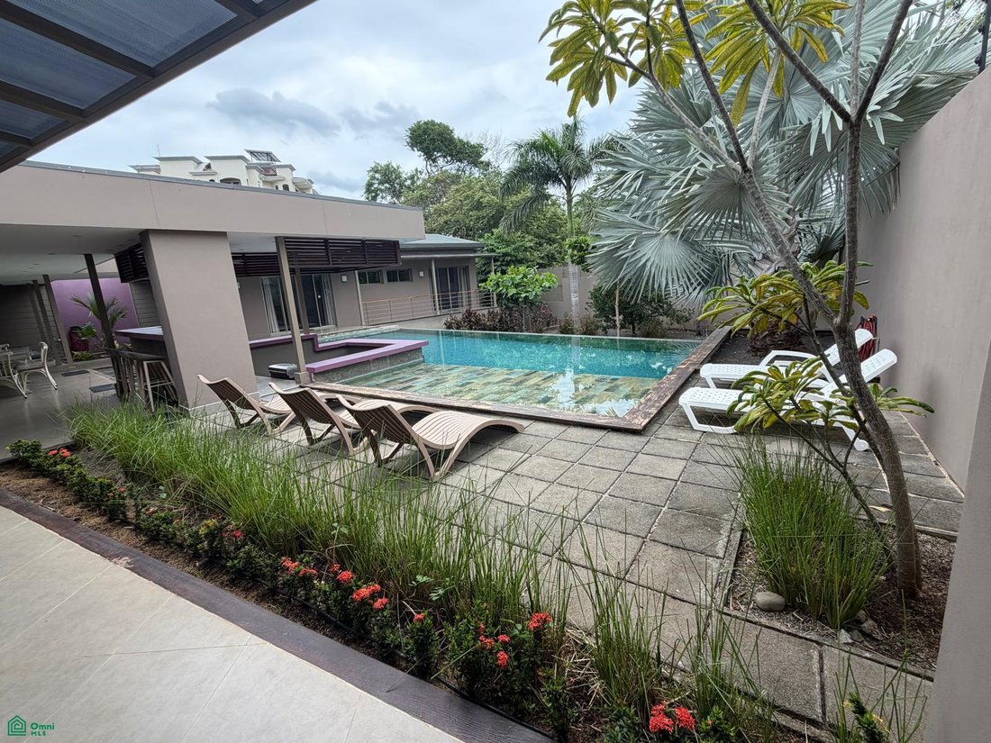 Casa en Tamarindo, Provincia de Guanacaste, Costa Rica 1 - 18874086