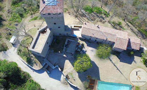 Villa in Passignano sul Trasimeno, Umbria, Italy 1