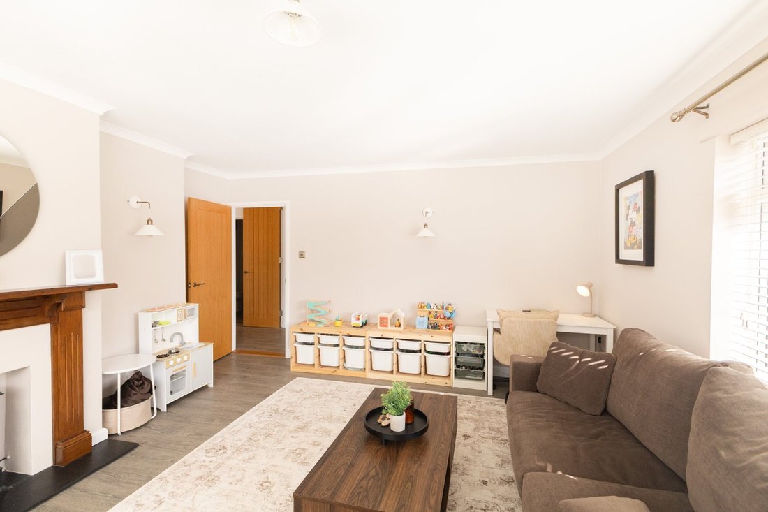 House in United Kingdom 4 - 18870924