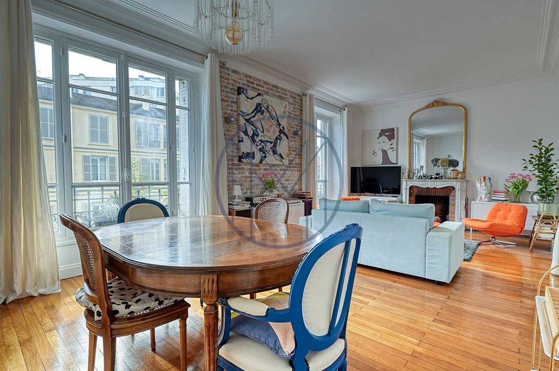 Apartment in Domaine National du Château, Versailles, France 3 - 18874972