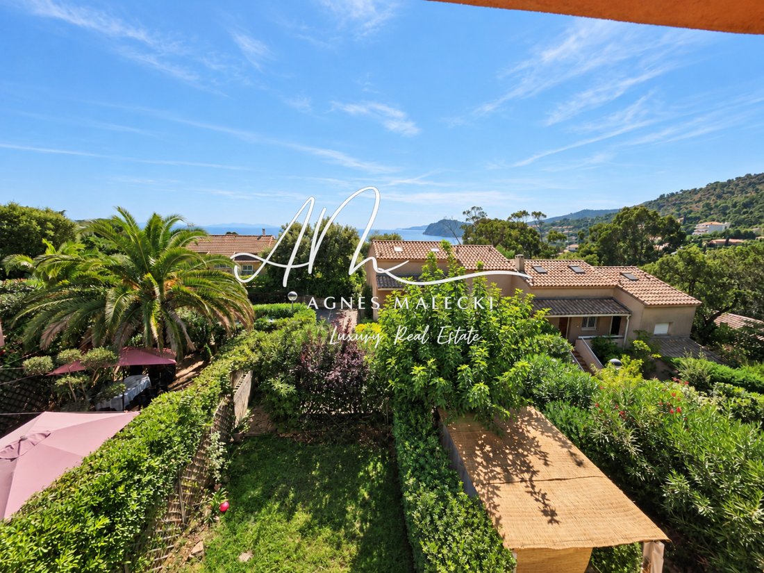 Apartment in Rayol-Canadel-sur-Mer, Provence-Alpes-Côte d'Azur, France 2 - 18872542