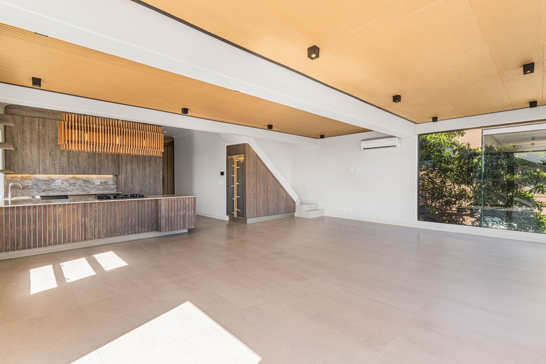 Apartment in Fresnaye, Atlantic Seaboard, Cape Town 2 - 18875736