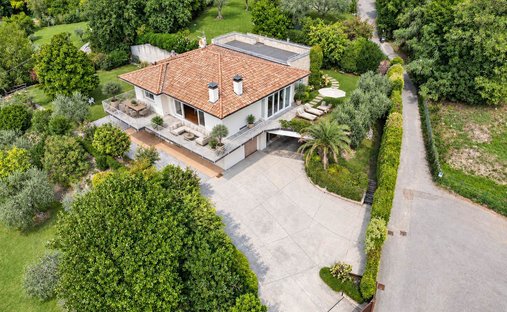 Villa in Salo, Lombardy, Italy 1
