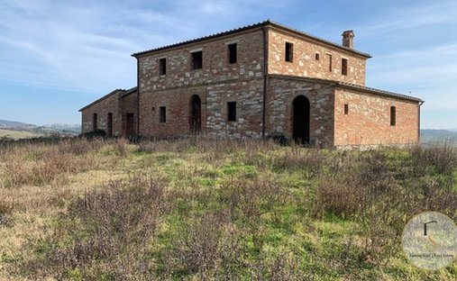 Land in Asciano, Toskana, Italien 1