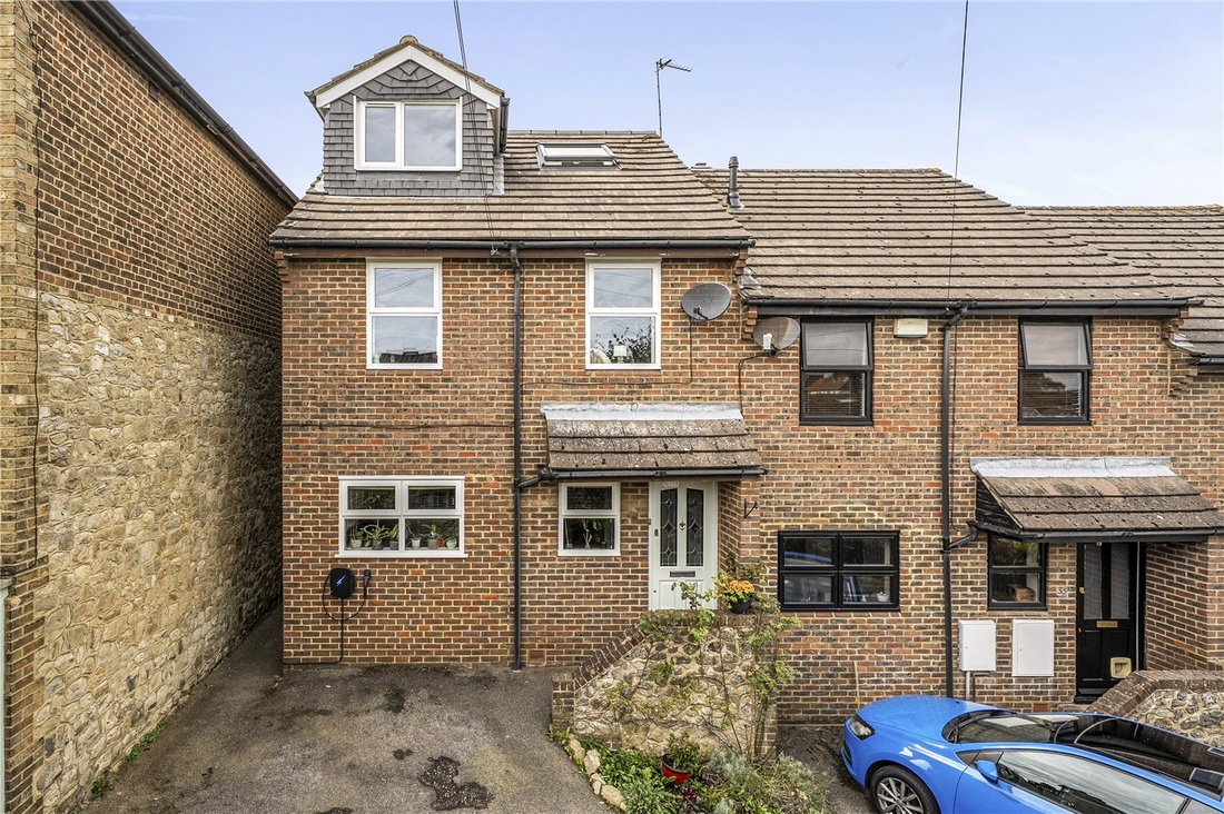 House in Sevenoaks, England 1 - 18870961