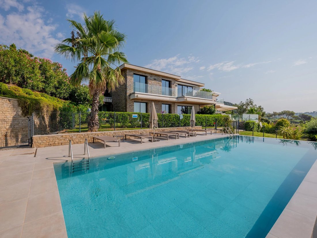 Apartment in French Riviera, Provence-Alpes-Côte d'Azur, France 1 - 18872420