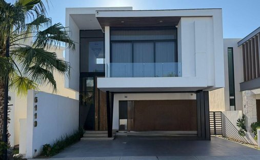 House in Mazatlán, Sinaloa, Mexico 1