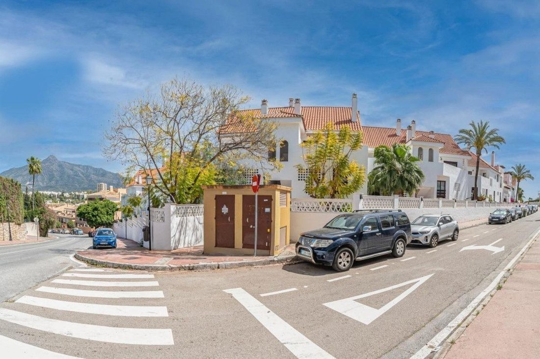 Apartamento en Playa Puerto Banús, Marbella, España 5 - 18871908
