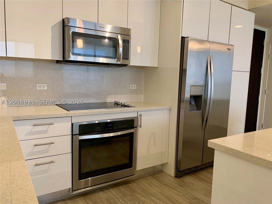 Appartement à Miami, Floride, États-Unis 3 - 18870707