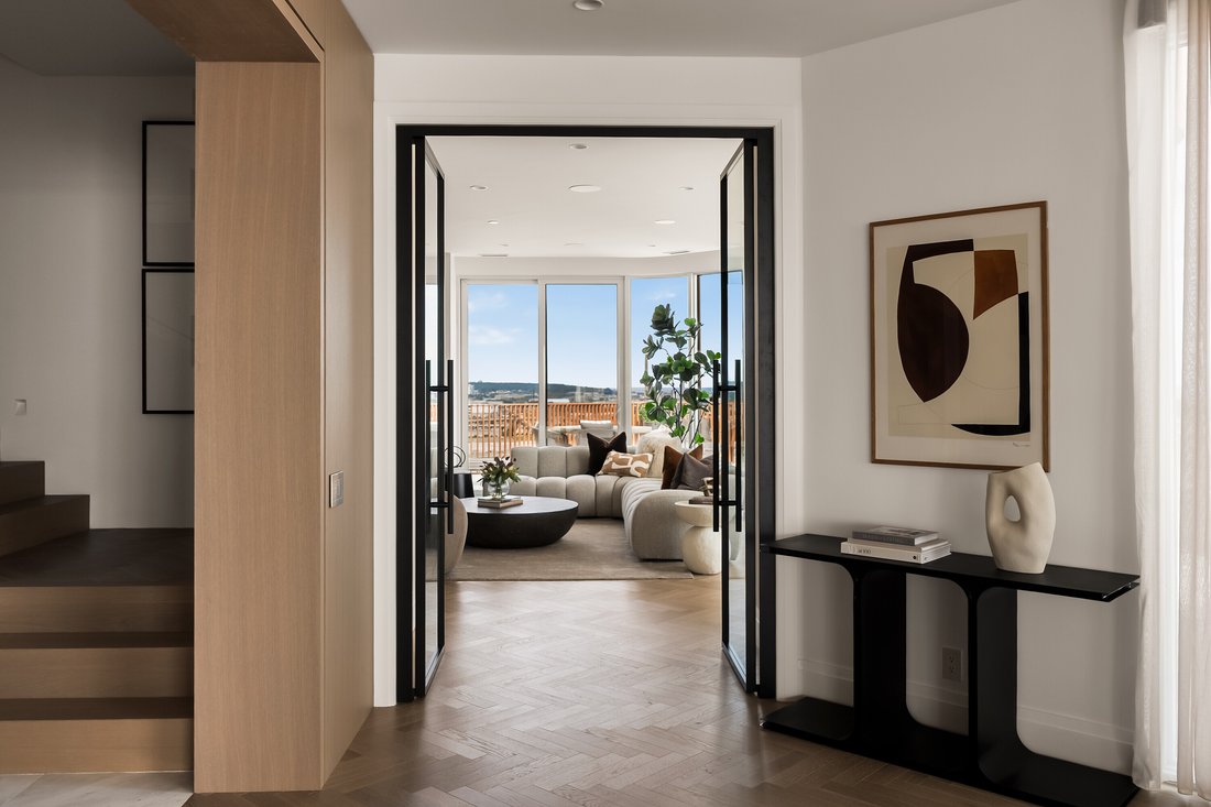 Condo in Toronto, Ontario, Canada 5 - 18872776