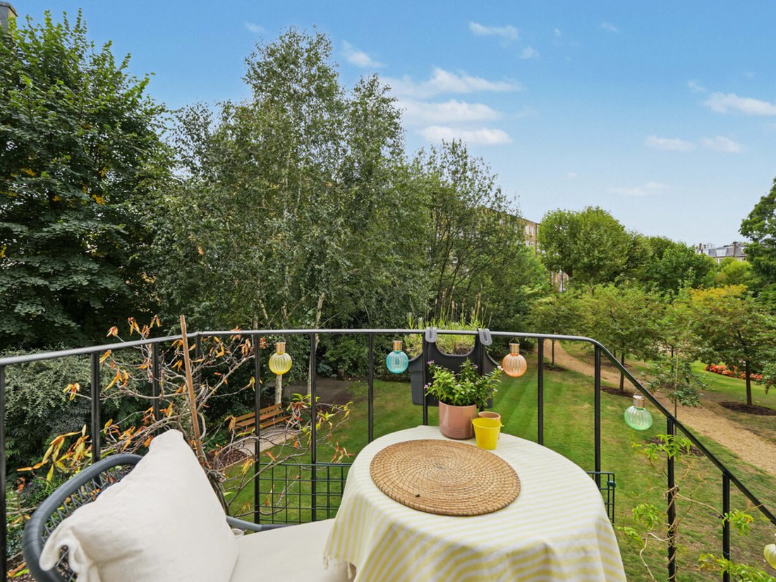 Apartment in Little Venice, Westminster, England 2 - 18875042