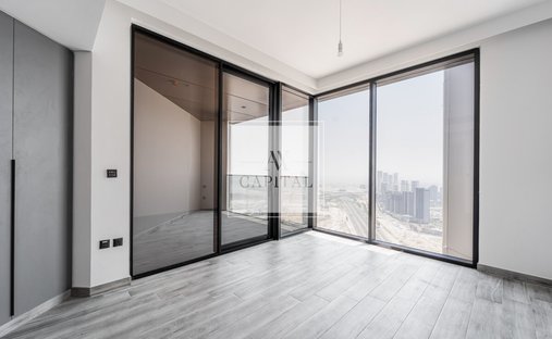 Apartment in Business Bay, Dubai, United Arab Emirates 1
