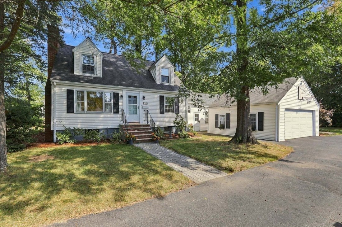 Maison à Reading, Massachusetts, États-Unis 1 - 18875025
