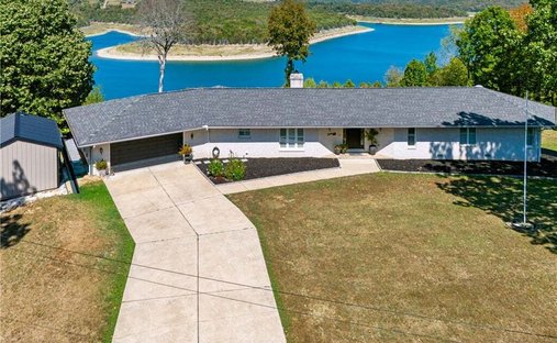 House in Lakeview, Arkansas, United States 1