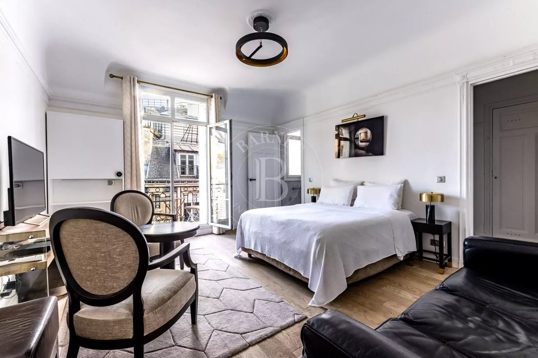 Wohnung in Saint Philippe du Roule, Paris 8e Arrondissement, Paris 1 - 18871250