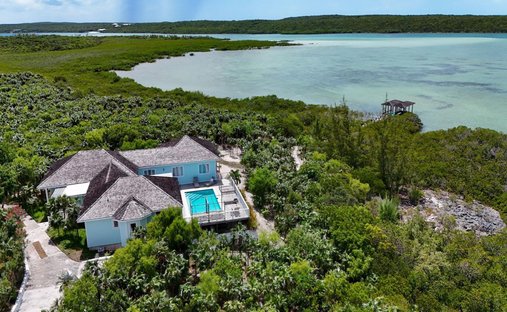 House in Savannah Sound, Central Eleuthera, The Bahamas 1