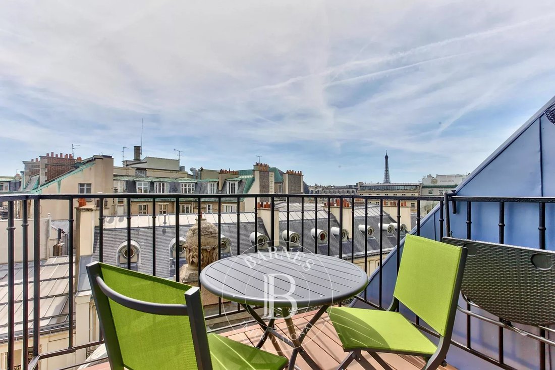 Apartment in Paris 8e Arrondissement, Paris, France 2 - 18871246