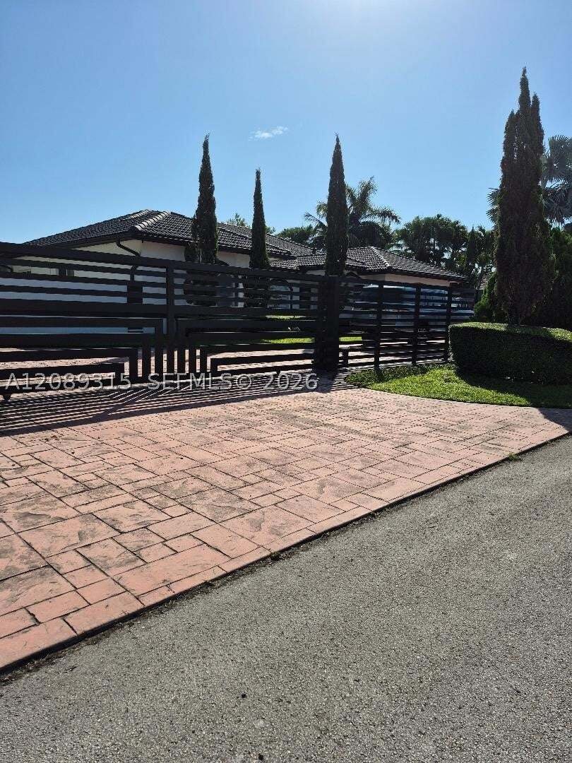 House in Miami, Florida, United States 3 - 18873840