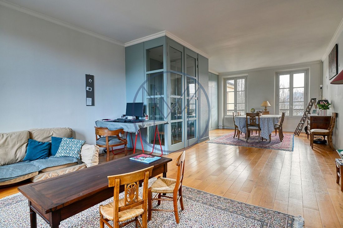 Apartment in Domaine National du Château, Versailles, France 2 - 18874966