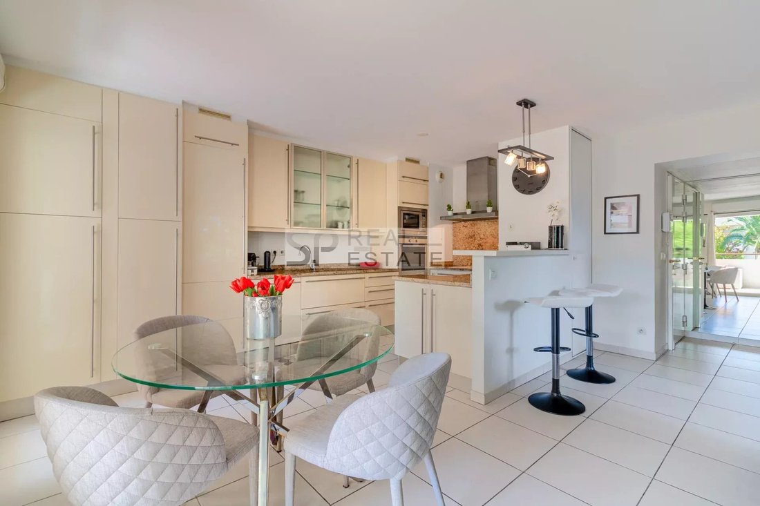 Apartment in Saint Nicolas, Cannes, France 4 - 18871909