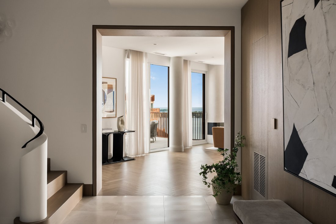 Condo in Toronto, Ontario, Canada 3 - 18872776